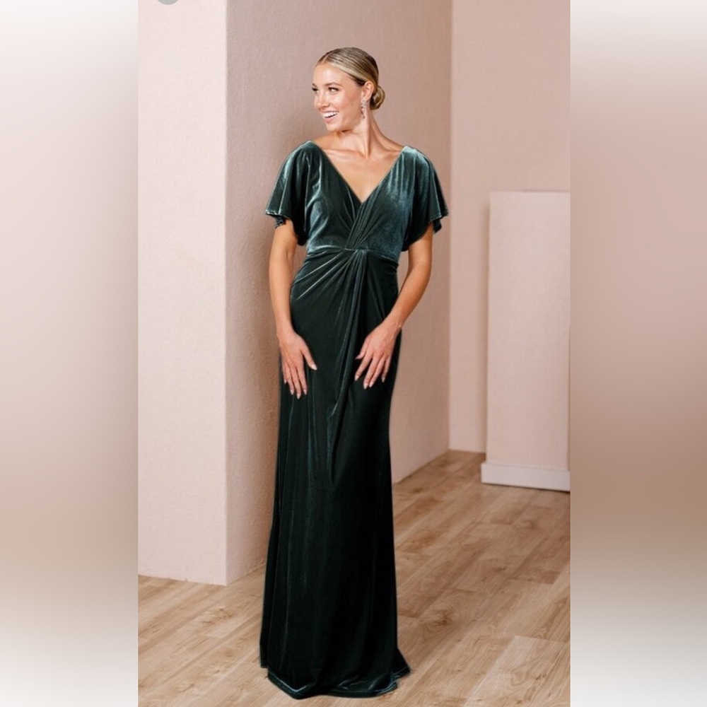 NWT Revelry Gwen Emerald Velvet Maxi Dress